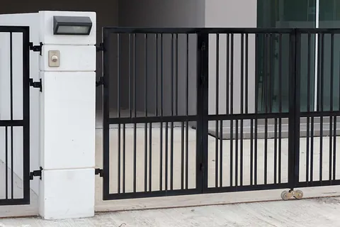 automatic gate